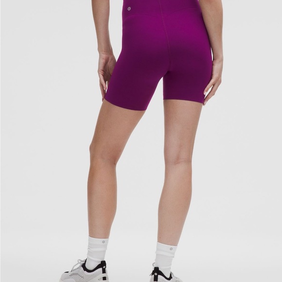 lululemon Glow Up Super-High-Rise
Short 6" - chilled grape size 10 - Picture 4 of 4